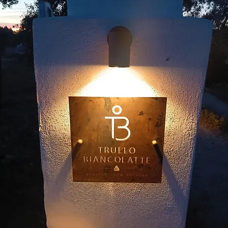Trullo Biancolatte Ferienhaus Ceglie Messapica